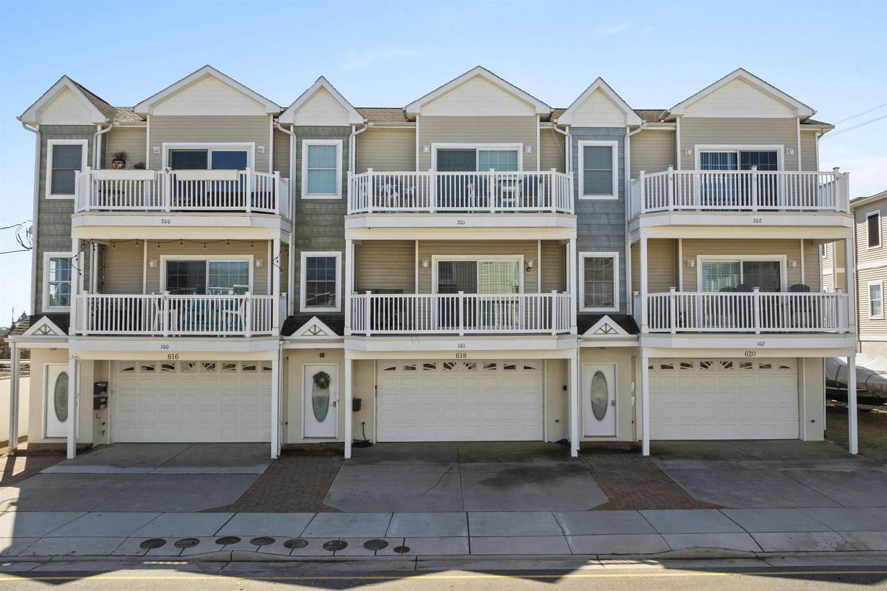 618 Burk Avenue - Photo 1