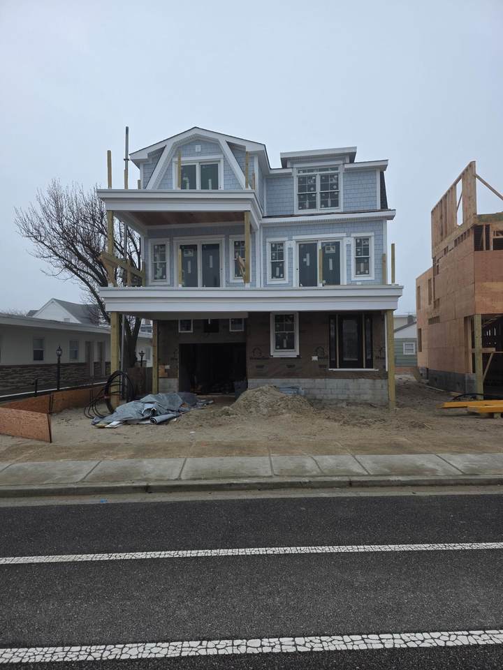 8007 Seaview Avenue - Photo 1