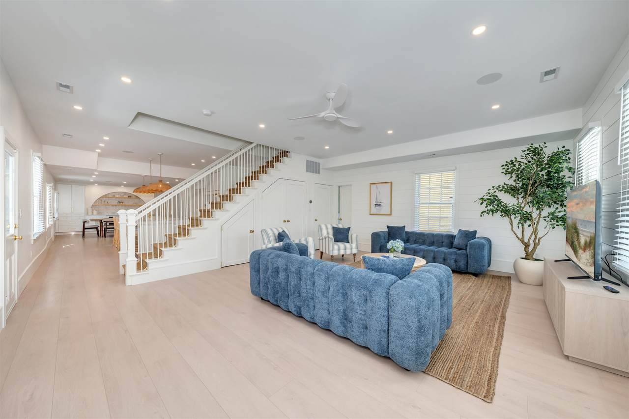 https://bt-photos.global.ssl.fastly.net/capemay/1280_boomver_1_260688-2.jpg