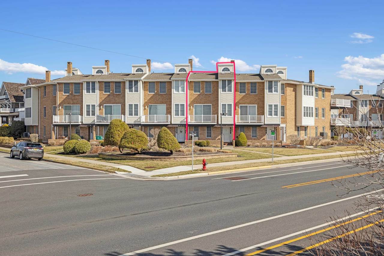 1205 Beach Avenue - Photo 1