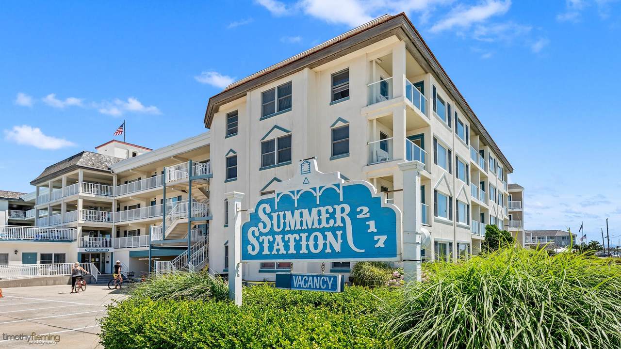 217 Beach Avenue - Photo 1