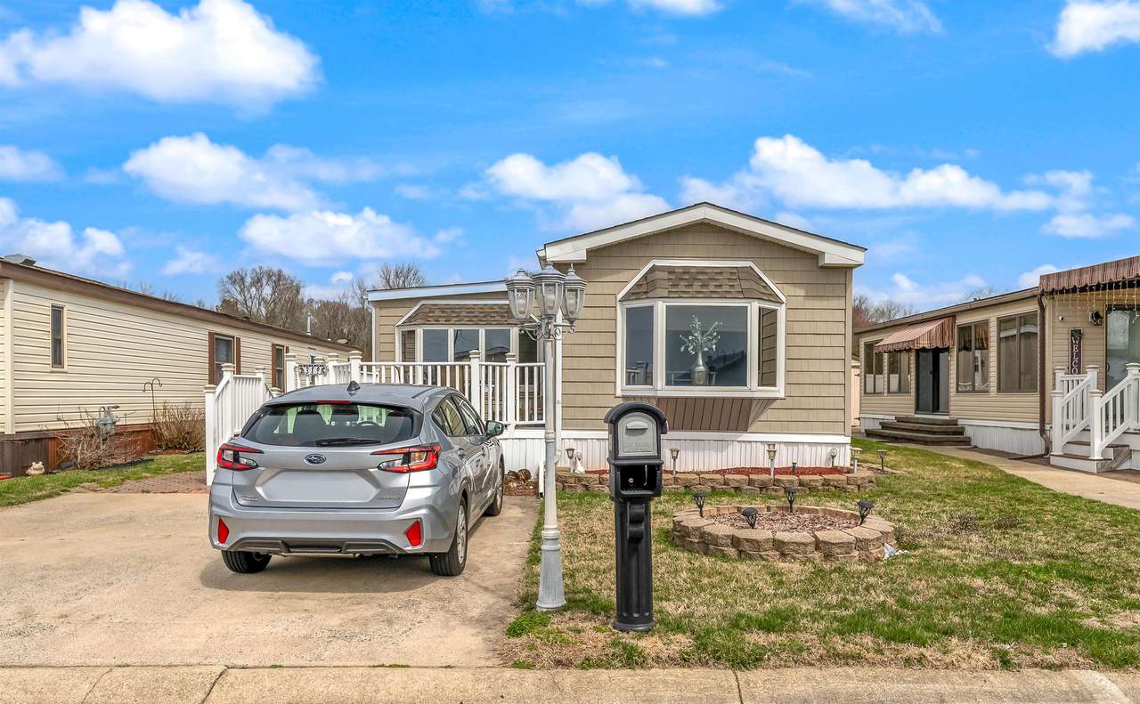 389 Grande Boulevard - Photo 1