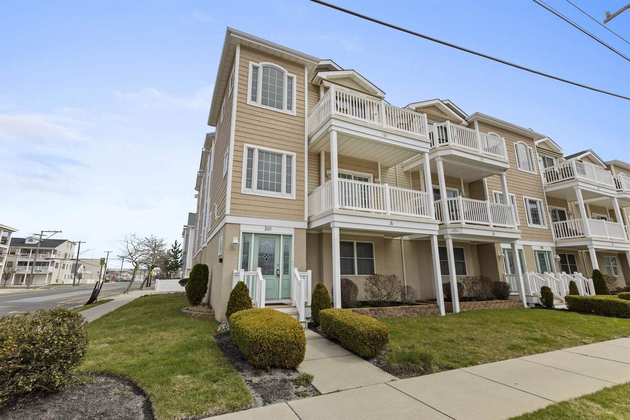 301 Bennett Avenue - Photo 1