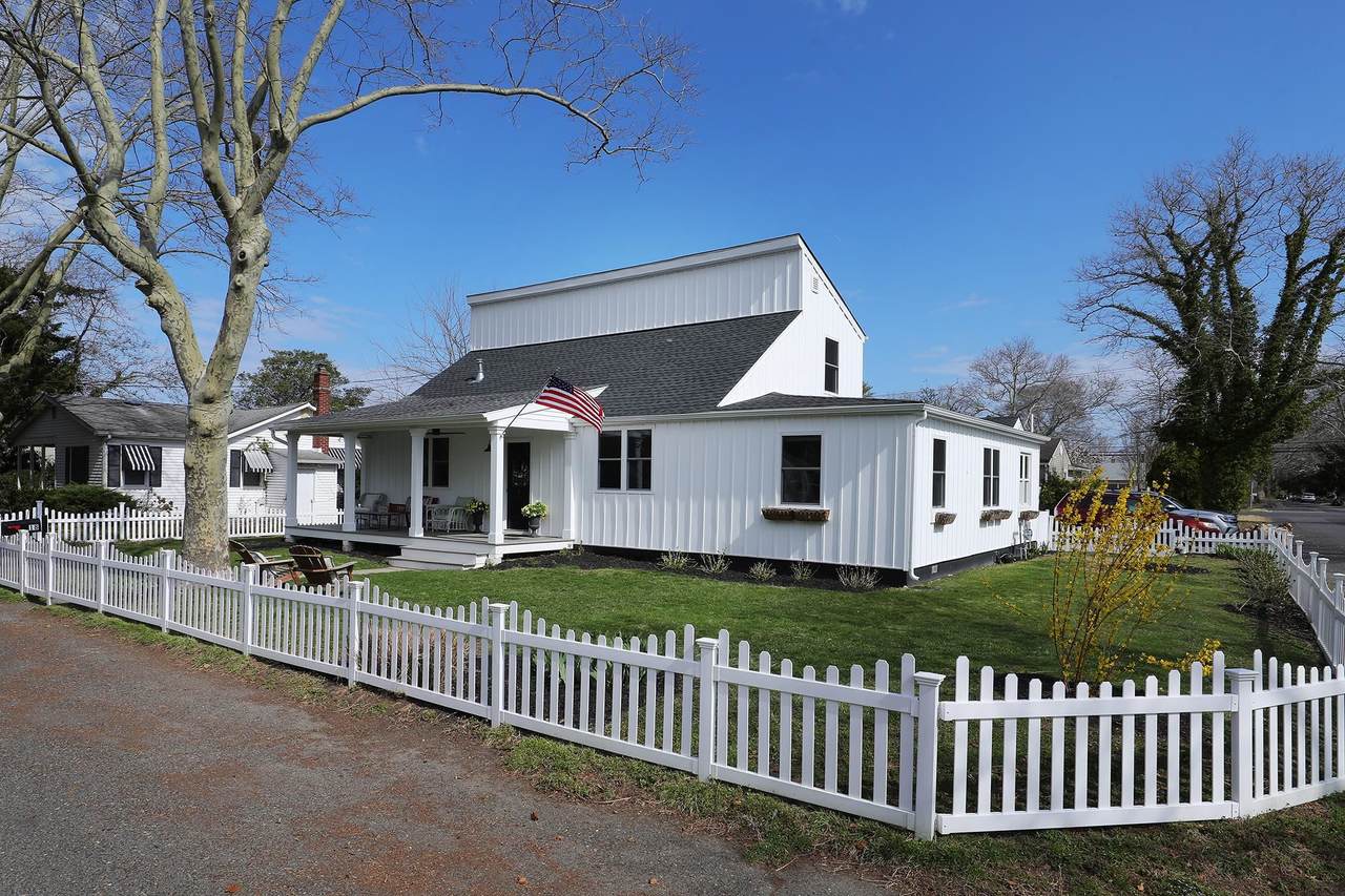 18 Bucknell Avenue - Photo 1