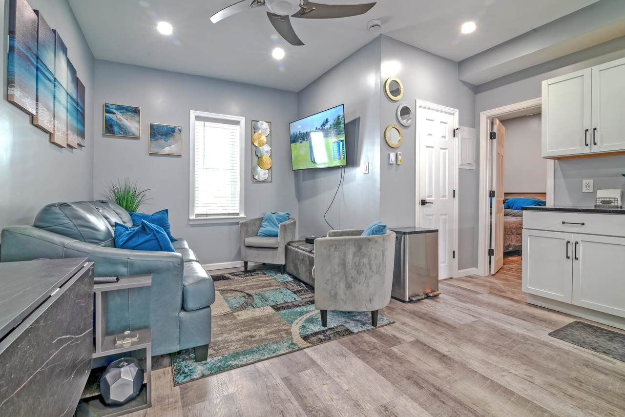 https://bt-photos.global.ssl.fastly.net/capemay/1280_boomver_1_260866-2.jpg