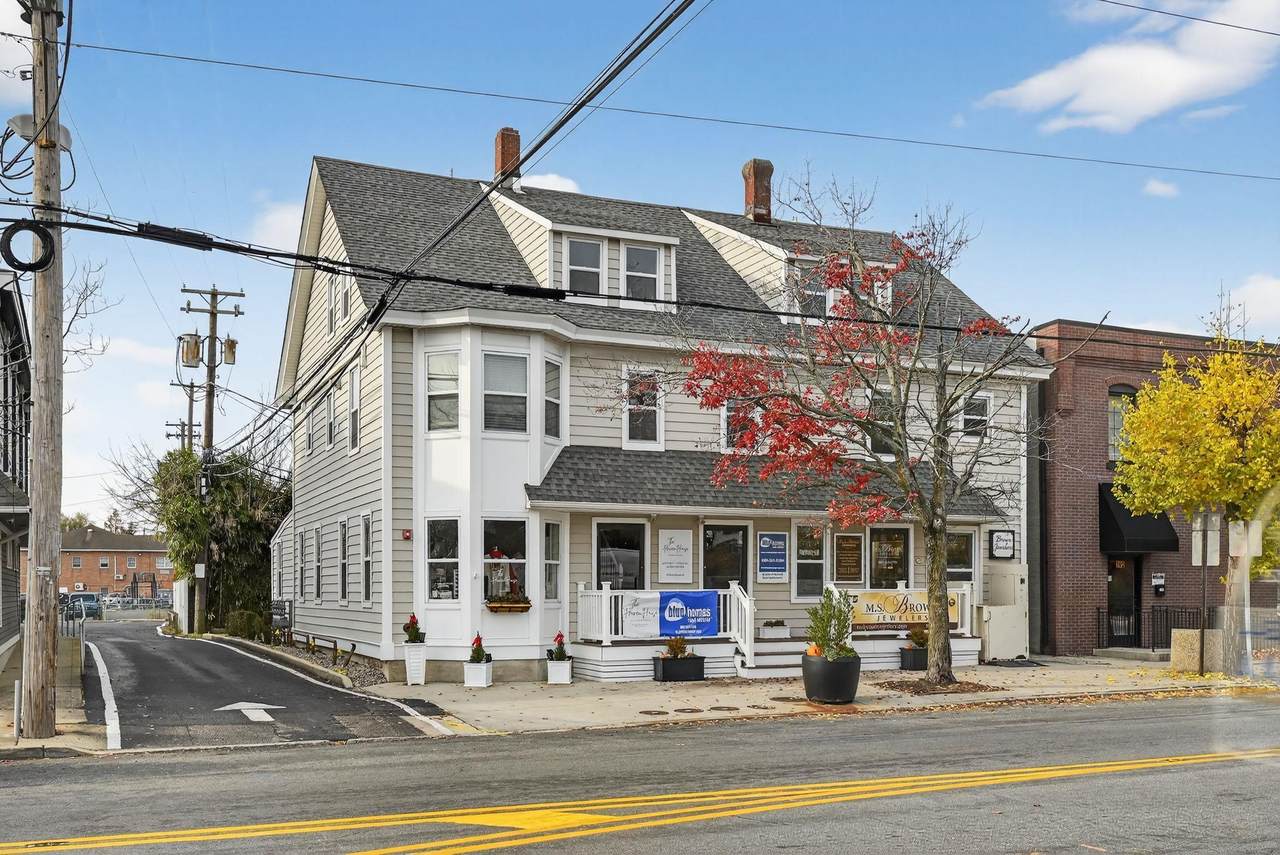5 Main Street - Photo 1