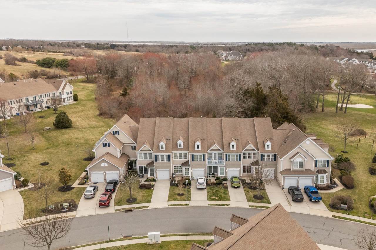 206 Springdale Court - Photo 1