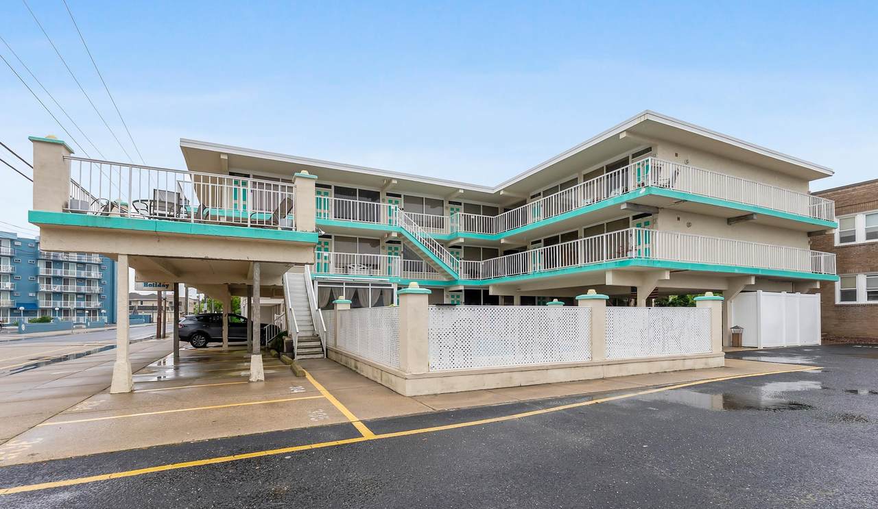 3110 Atlantic Avenue - Photo 1