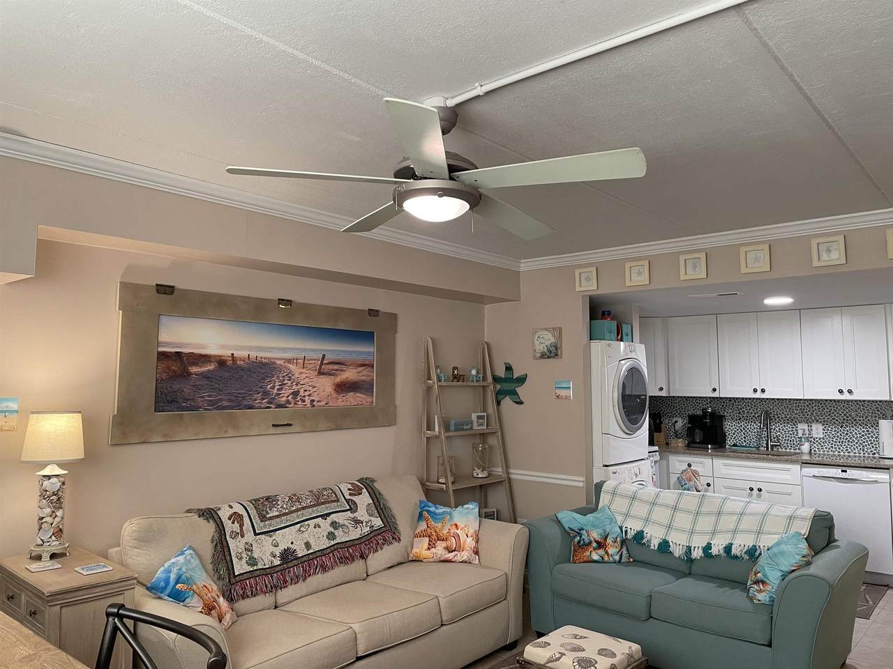 https://bt-photos.global.ssl.fastly.net/capemay/1280_boomver_1_261025-2.jpg