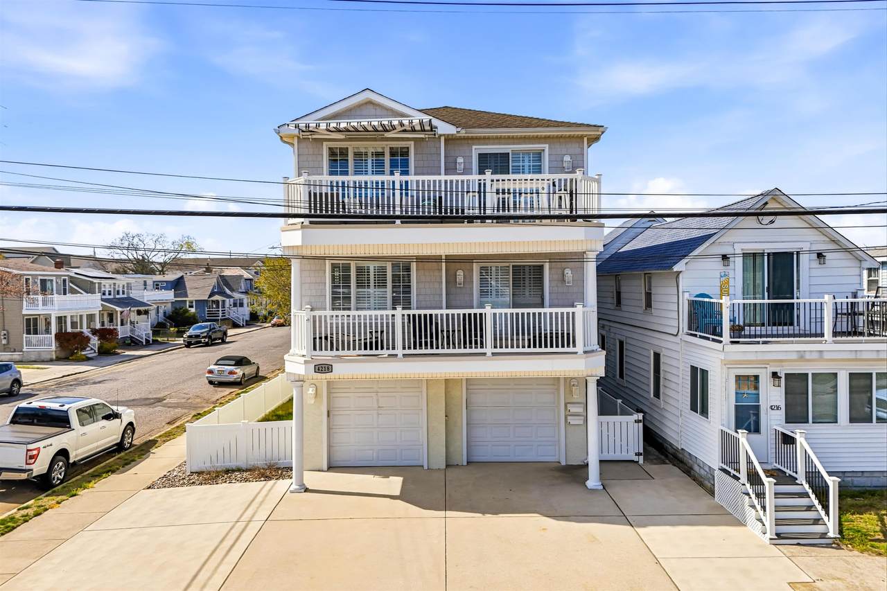 4218 Hudson Avenue - Photo 1
