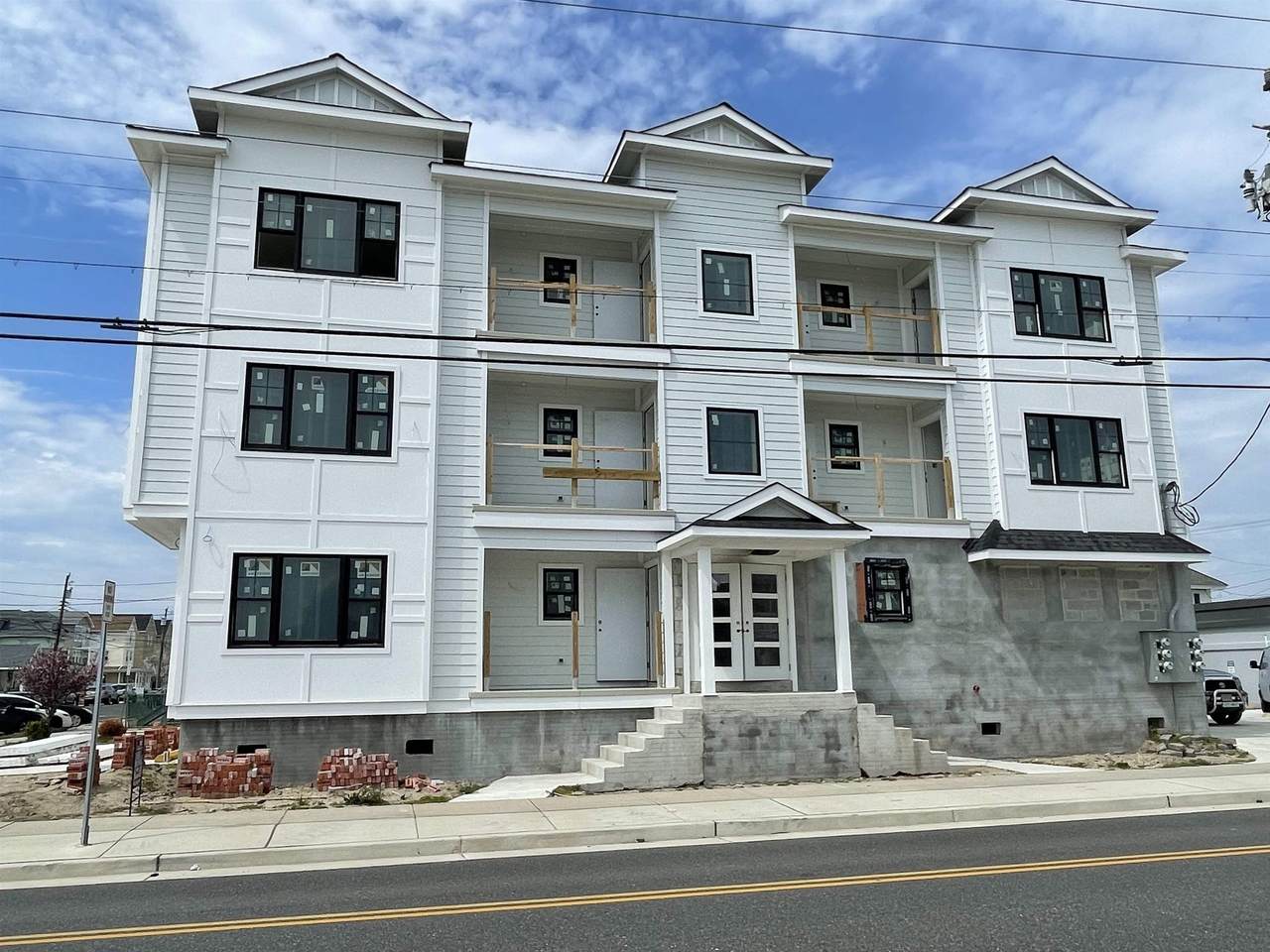 5006 Pacific Avenue - Photo 1