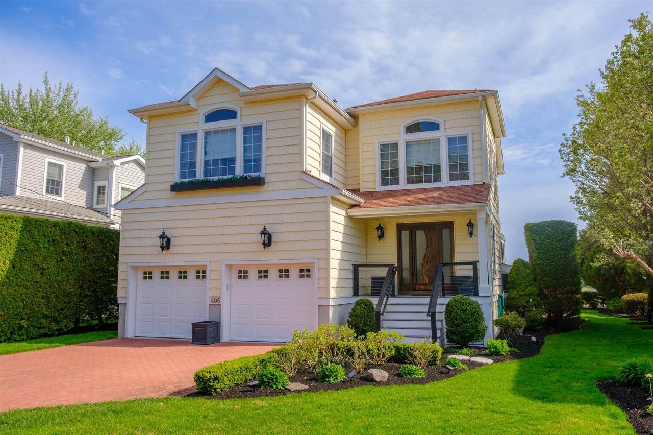 405 Cambridge Avenue - Photo 1