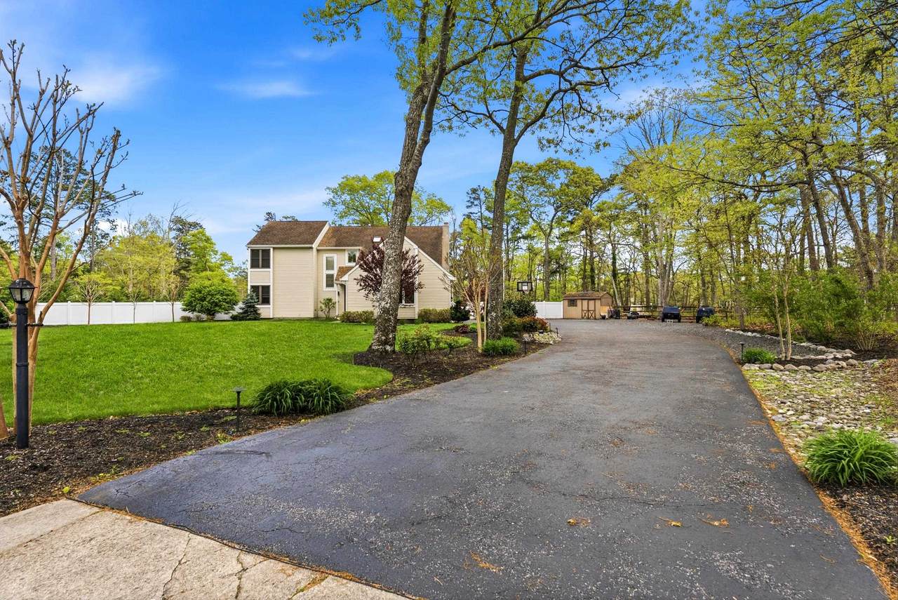 11 Berwyn Drive - Photo 1