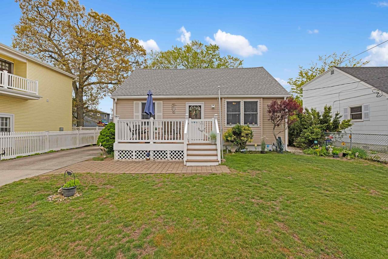 204 Frances Avenue - Photo 1