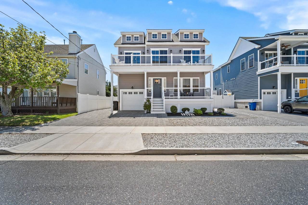 302 13th Avenue - Photo 1