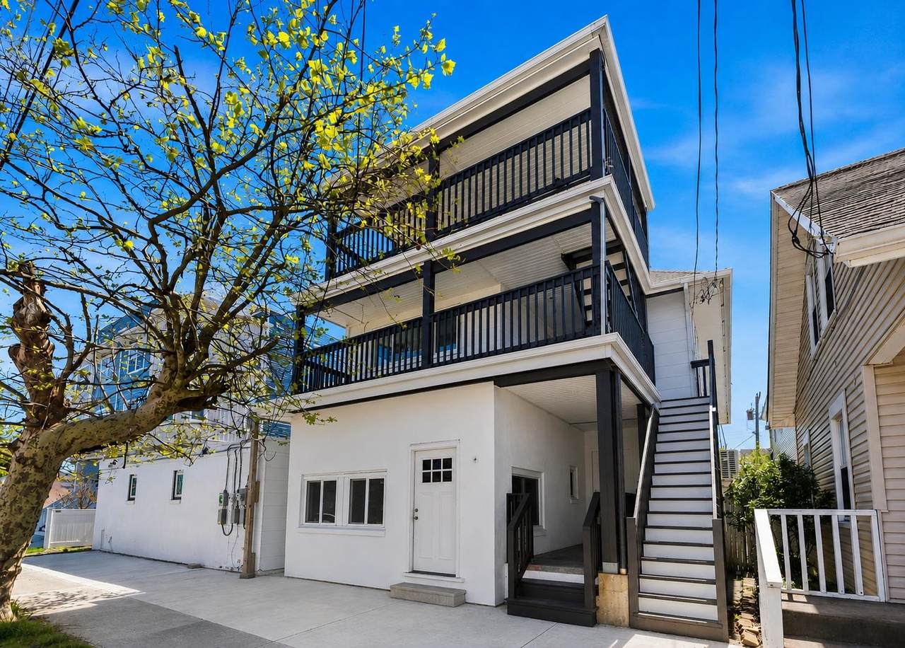 233 Juniper Avenue - Photo 1