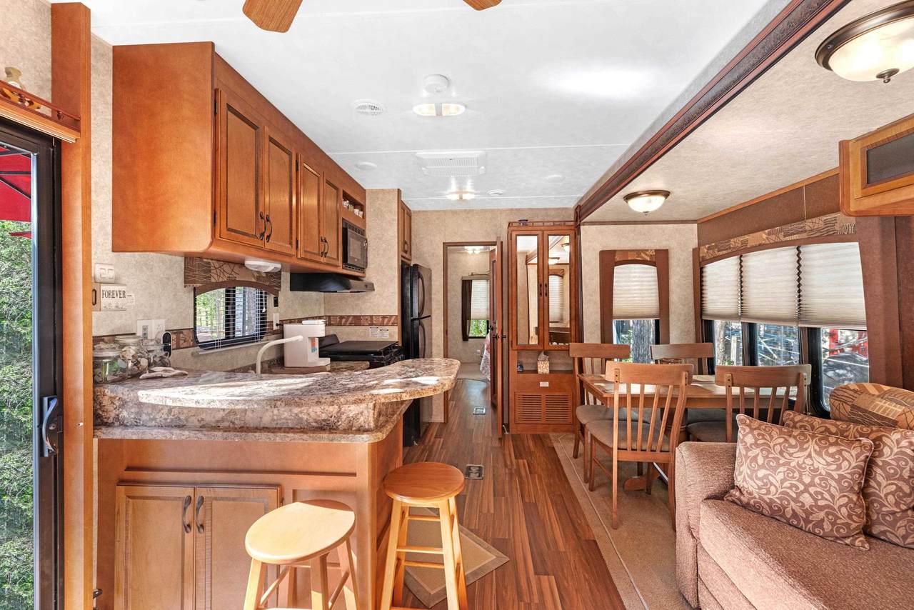 https://bt-photos.global.ssl.fastly.net/capemay/1280_boomver_1_261433-2.jpg