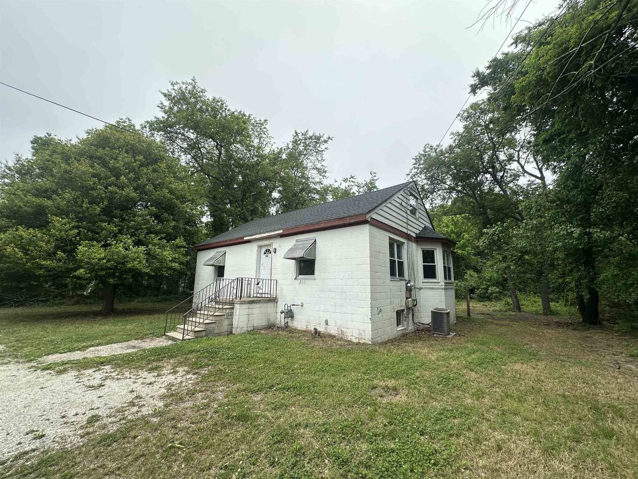 100 Indian Trail - Photo 1