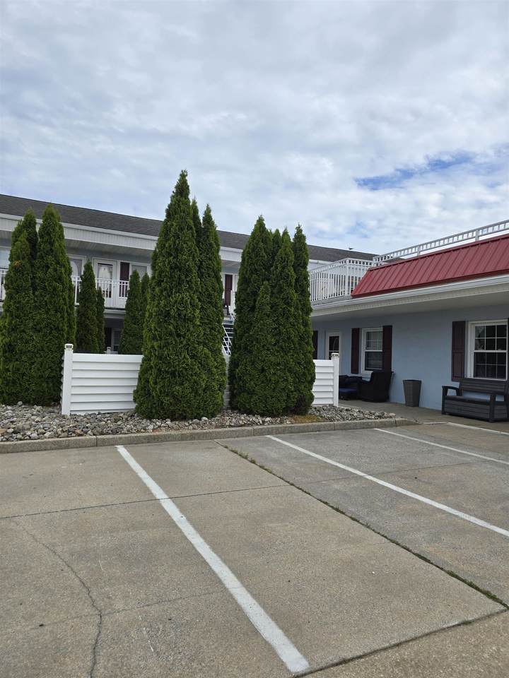 https://bt-photos.global.ssl.fastly.net/capemay/1280_boomver_1_261451-2.jpg