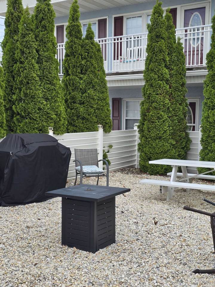 https://bt-photos.global.ssl.fastly.net/capemay/1280_boomver_1_261451-2.jpg