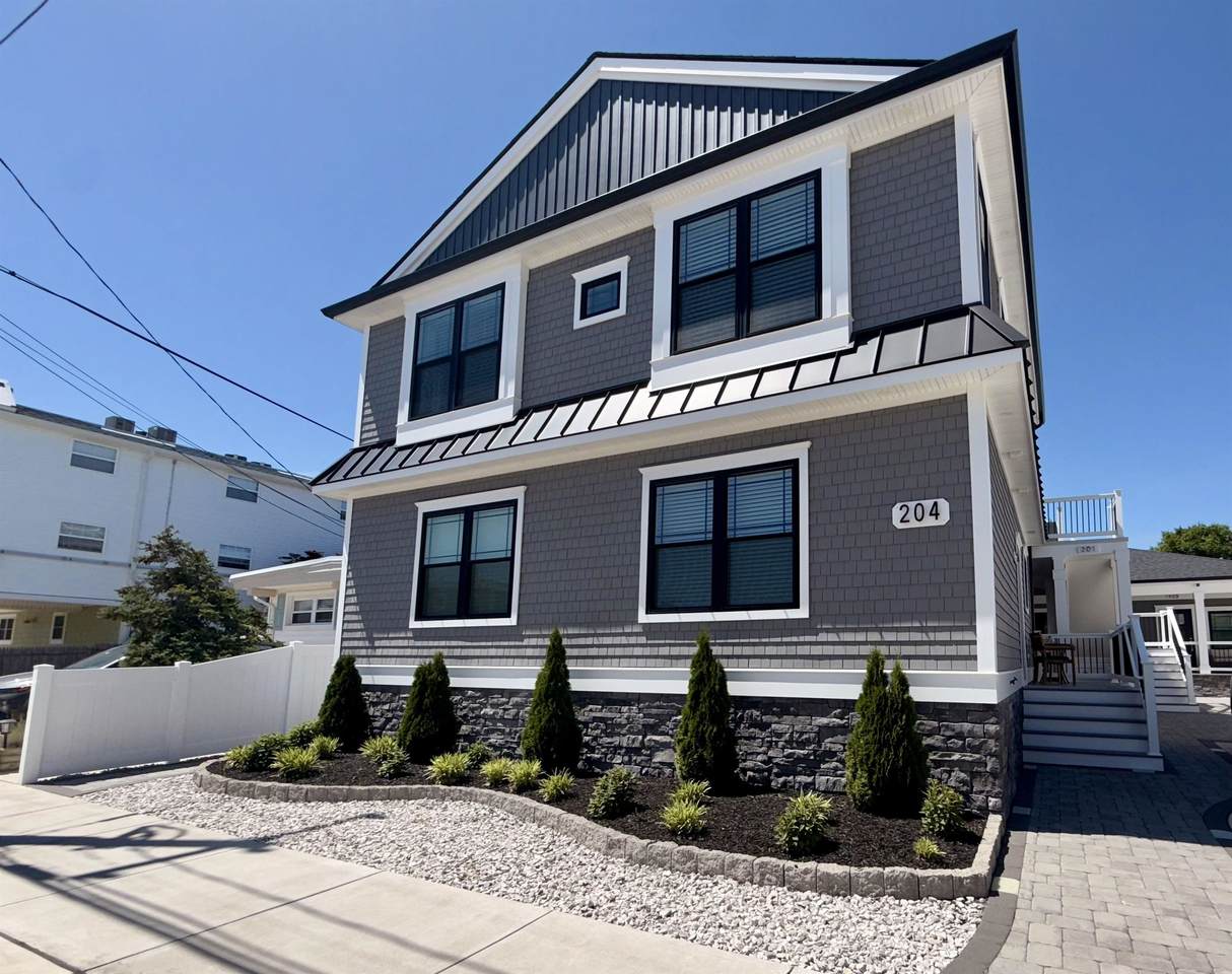 204 Primrose Avenue - Photo 1