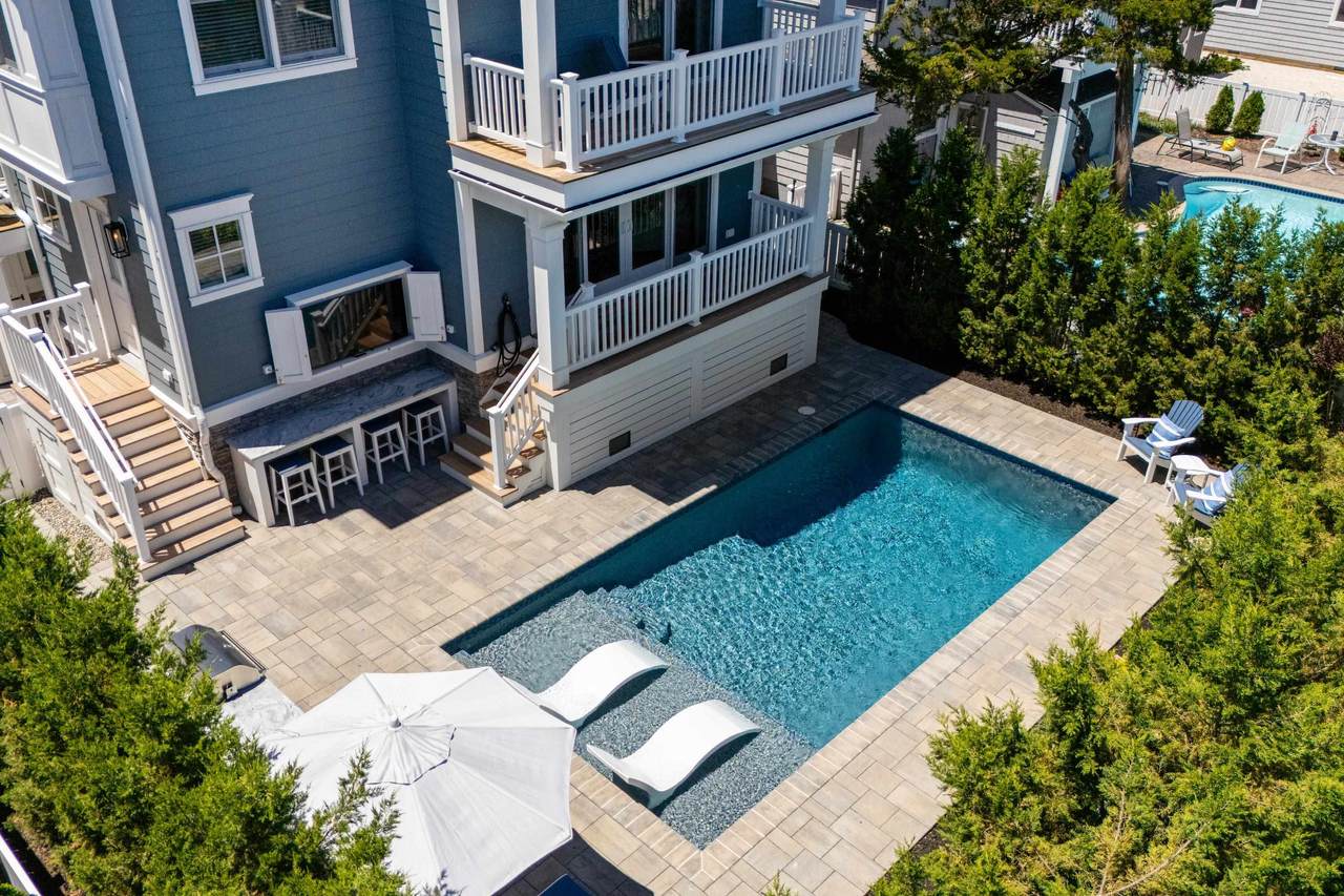 https://bt-photos.global.ssl.fastly.net/capemay/1280_boomver_1_261572-2.jpg