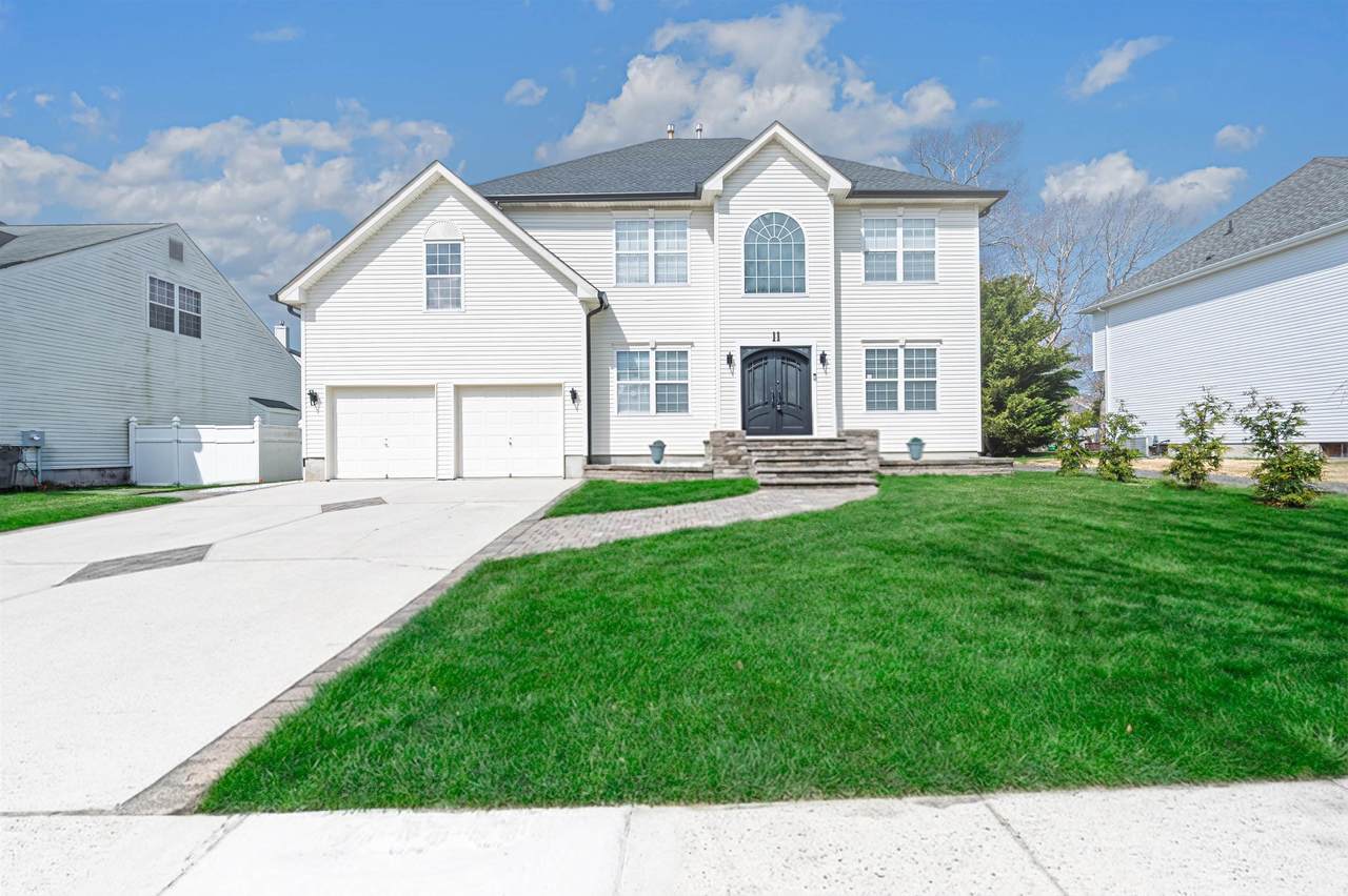 11 Chancellor Park Drive - Photo 1
