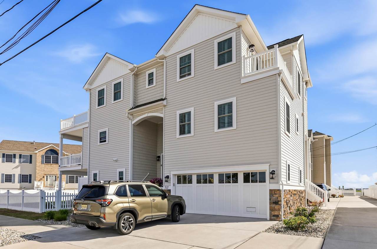 511 19th Avenue - Photo 1
