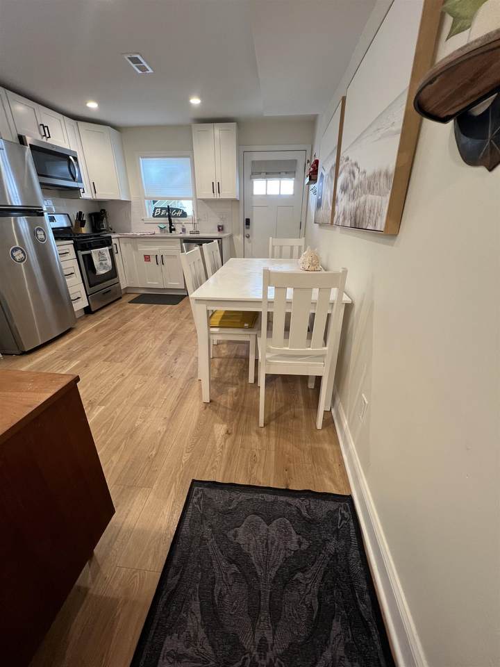 https://bt-photos.global.ssl.fastly.net/capemay/1280_boomver_1_261702-2.jpg