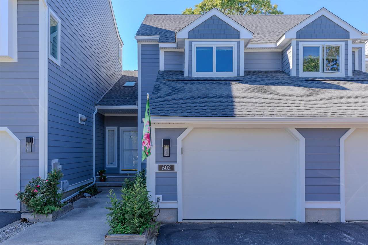 602 Saint James Place - Photo 1
