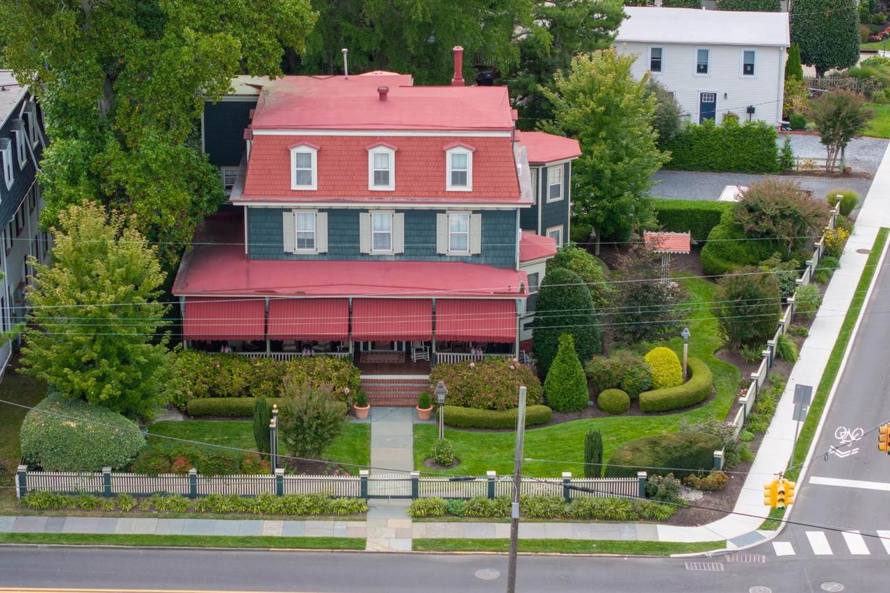 933 Washington Street - Photo 1