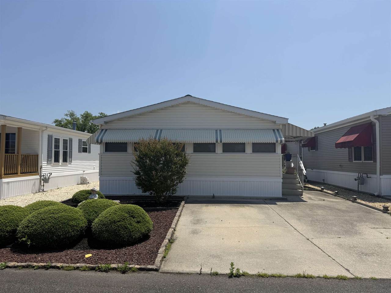 1402 Rt 9 - Photo 1