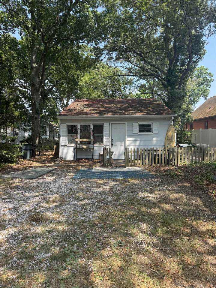 3704 Bay Drive - Photo 1