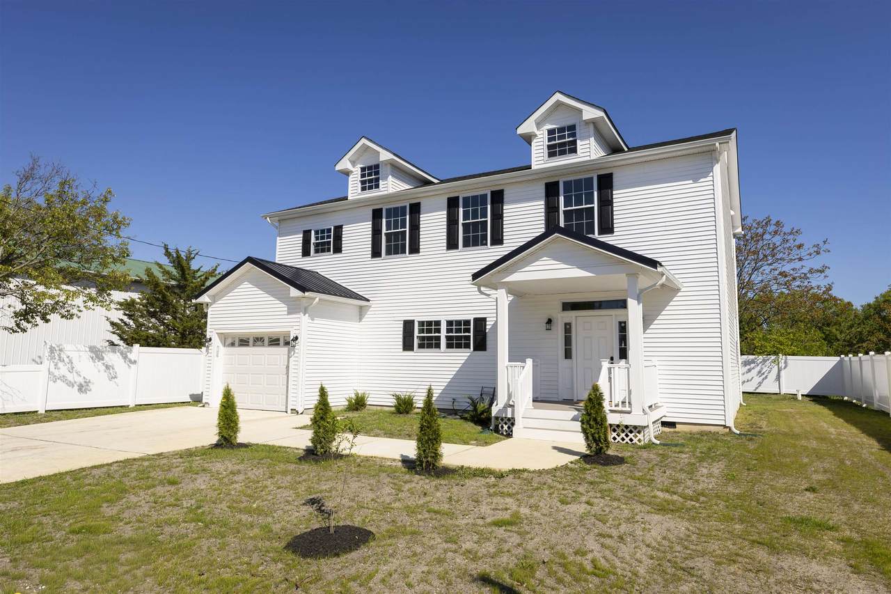 106 6th Street - Photo 1