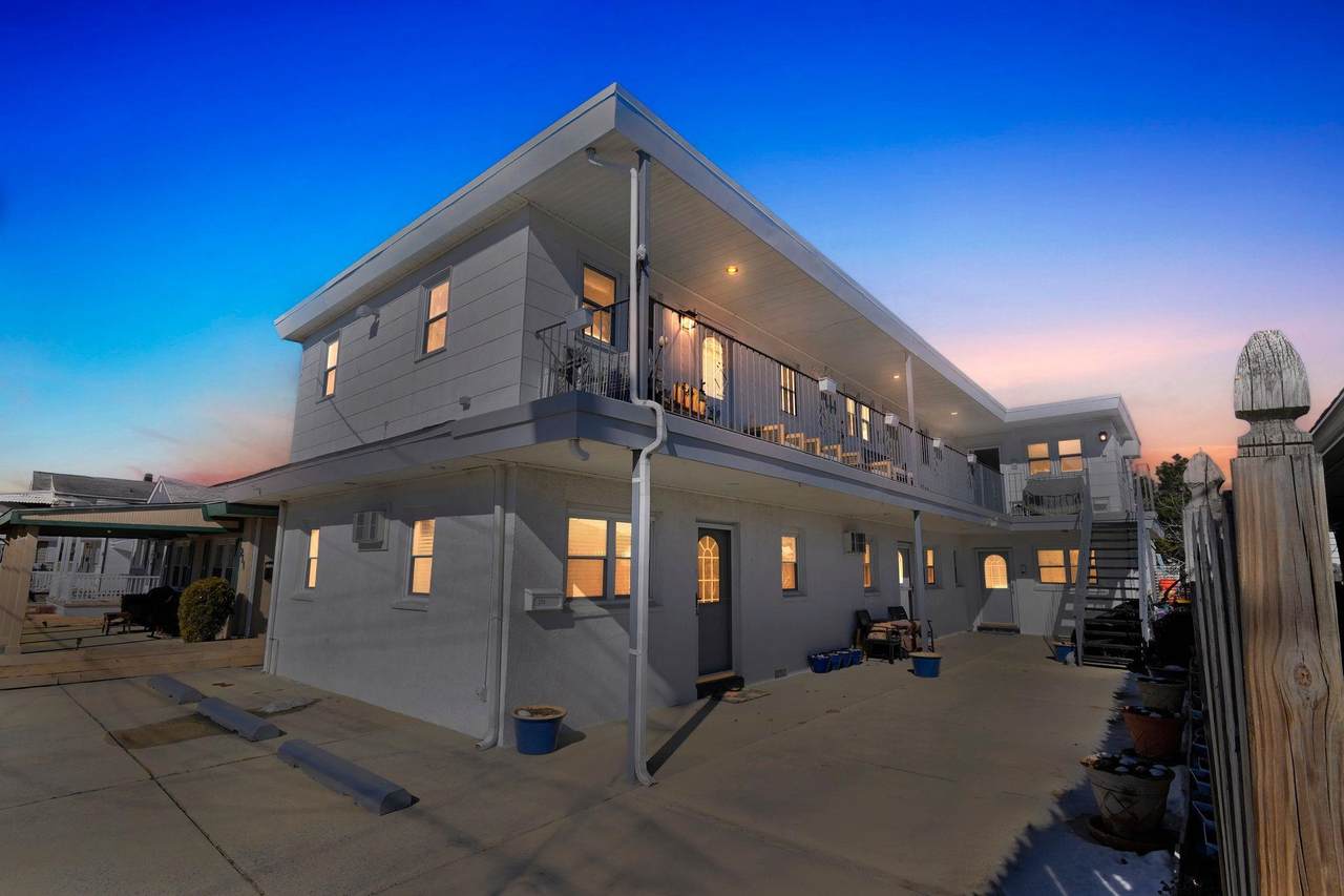 213 Miami Avenue - Photo 1