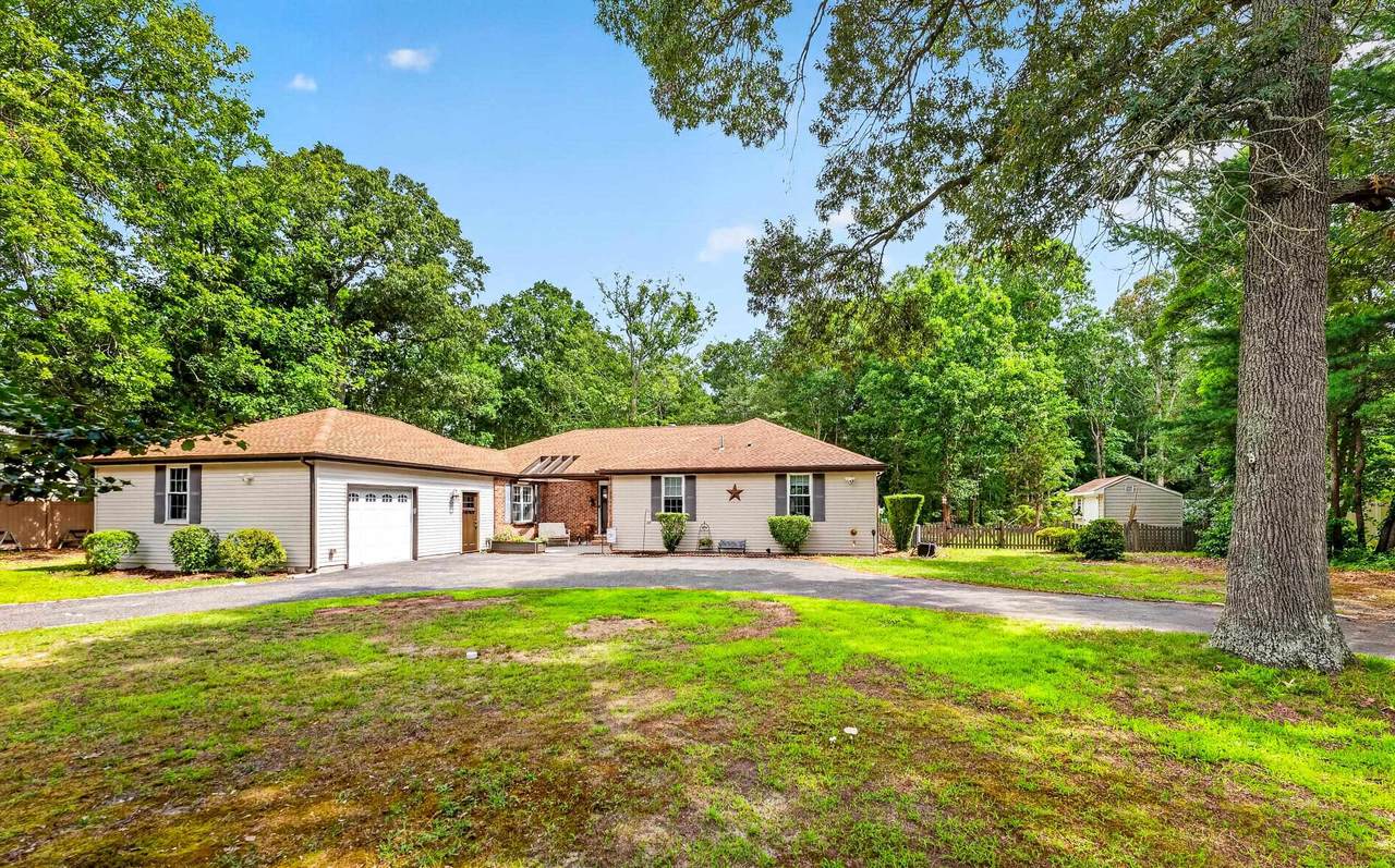 36 Robin Drive - Photo 1