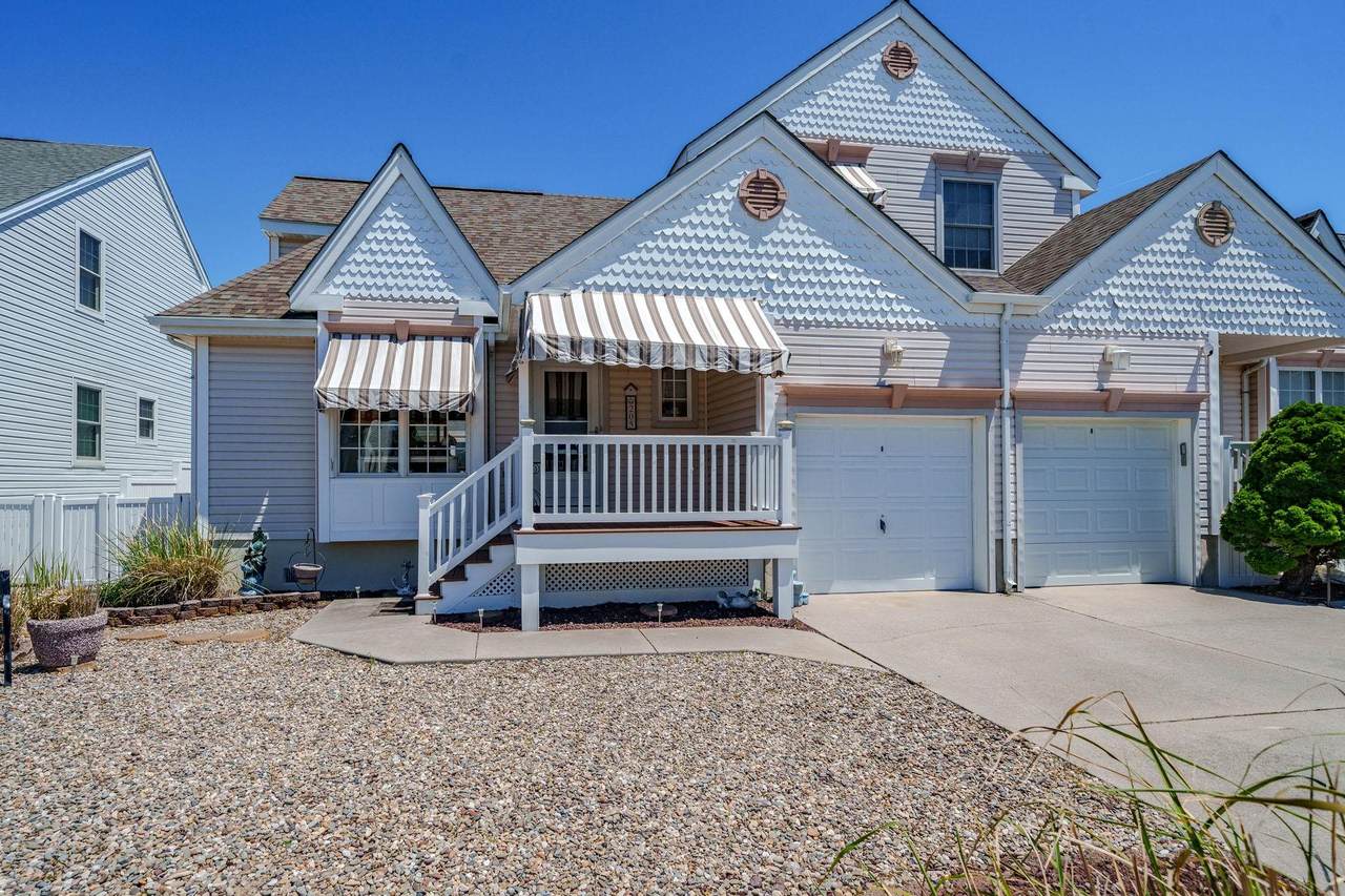 205 Station Avenue - Photo 1