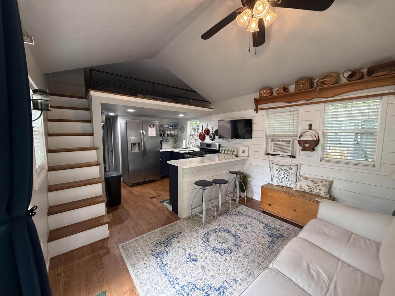 https://bt-photos.global.ssl.fastly.net/capemay/1280_boomver_1_262292-2.jpg