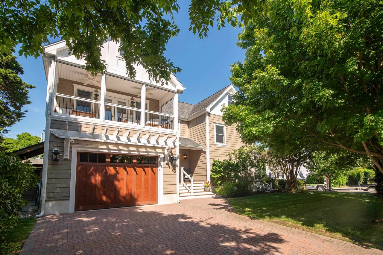 1143 Lafayette Street - Photo 1