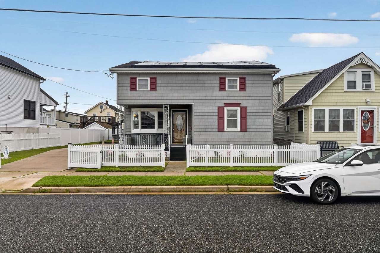 219 11th Avenue - Photo 1