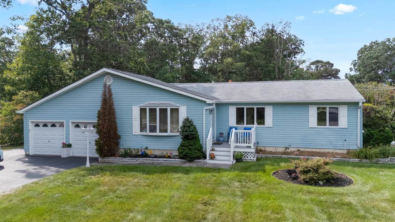 301 Shunpike Road - Photo 1