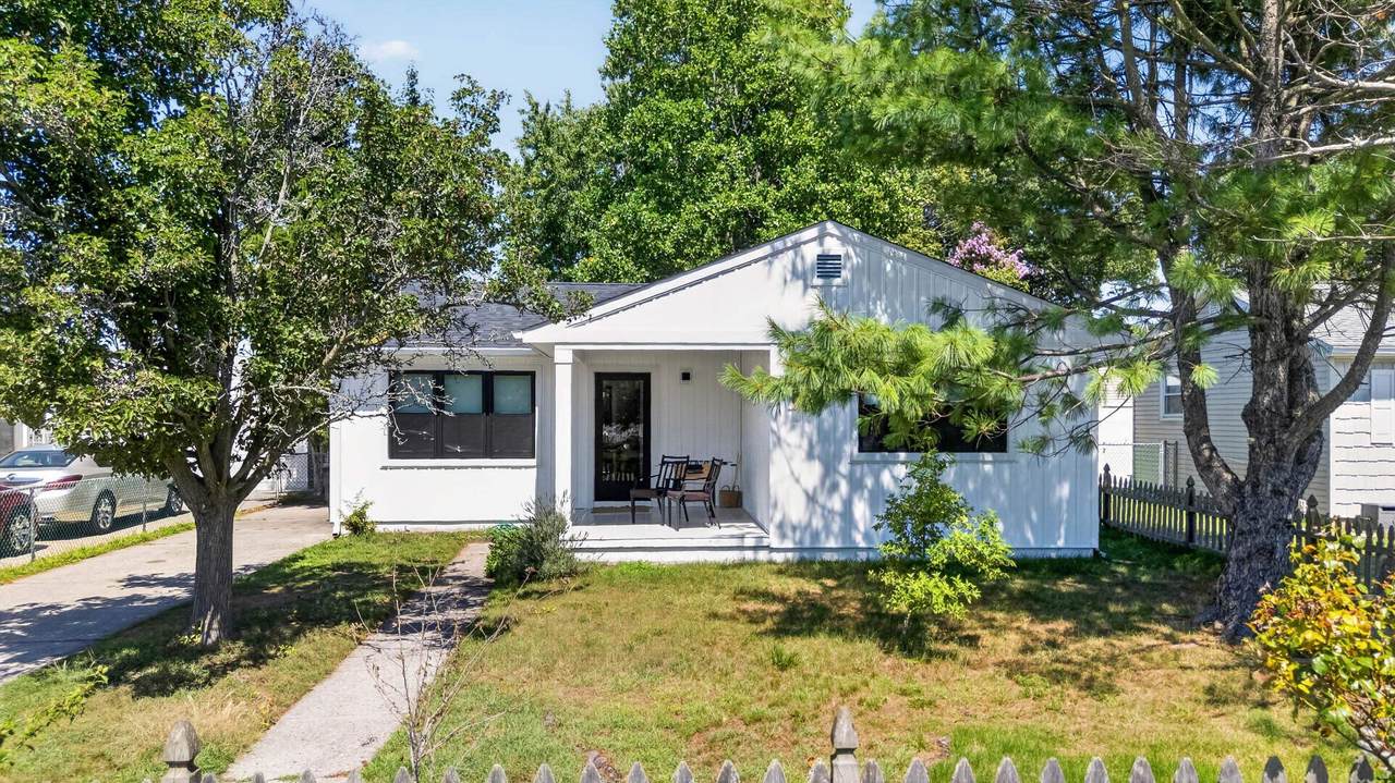 221 Cedardale Avenue - Photo 1