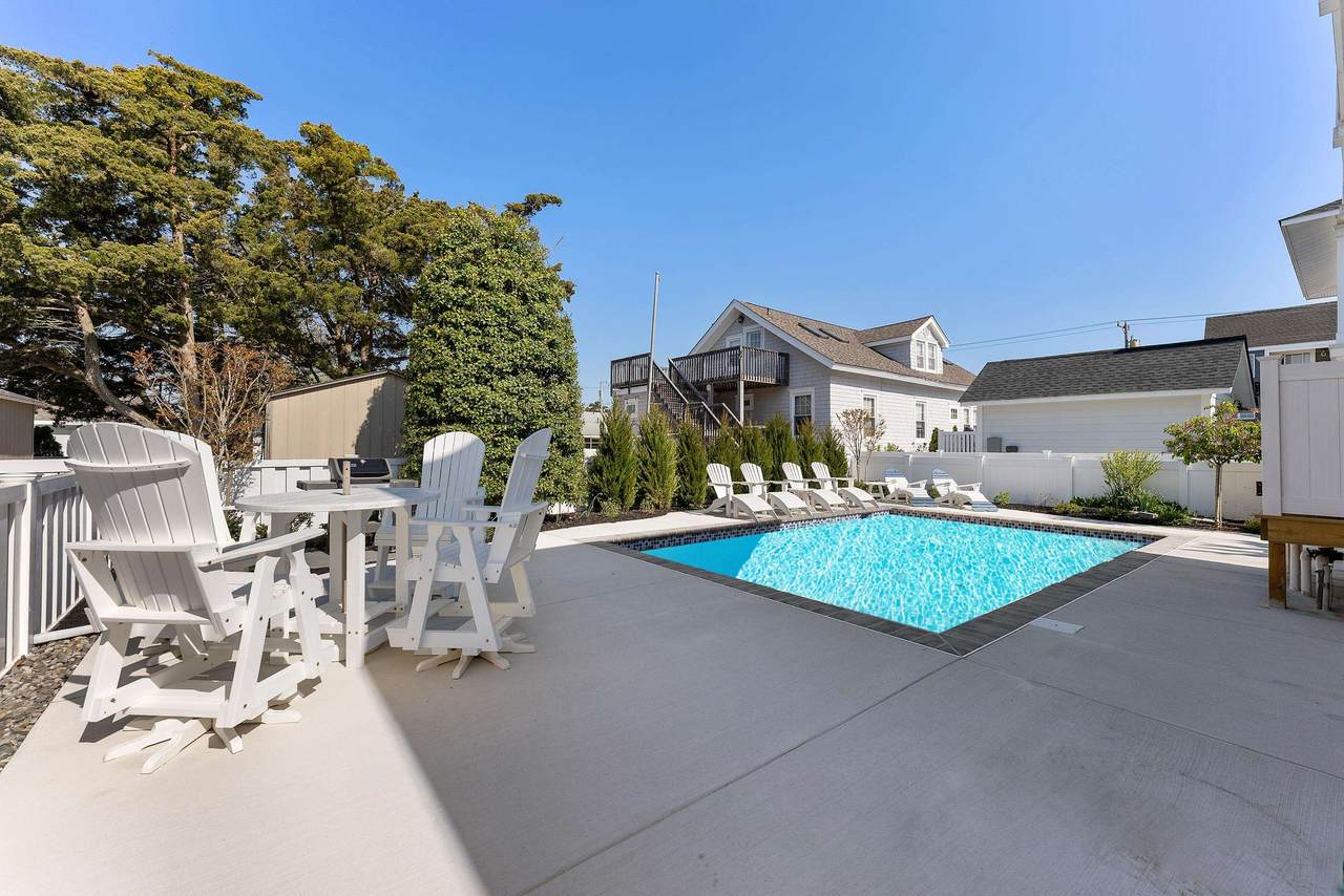 https://bt-photos.global.ssl.fastly.net/capemay/1280_boomver_1_262421-2.jpg