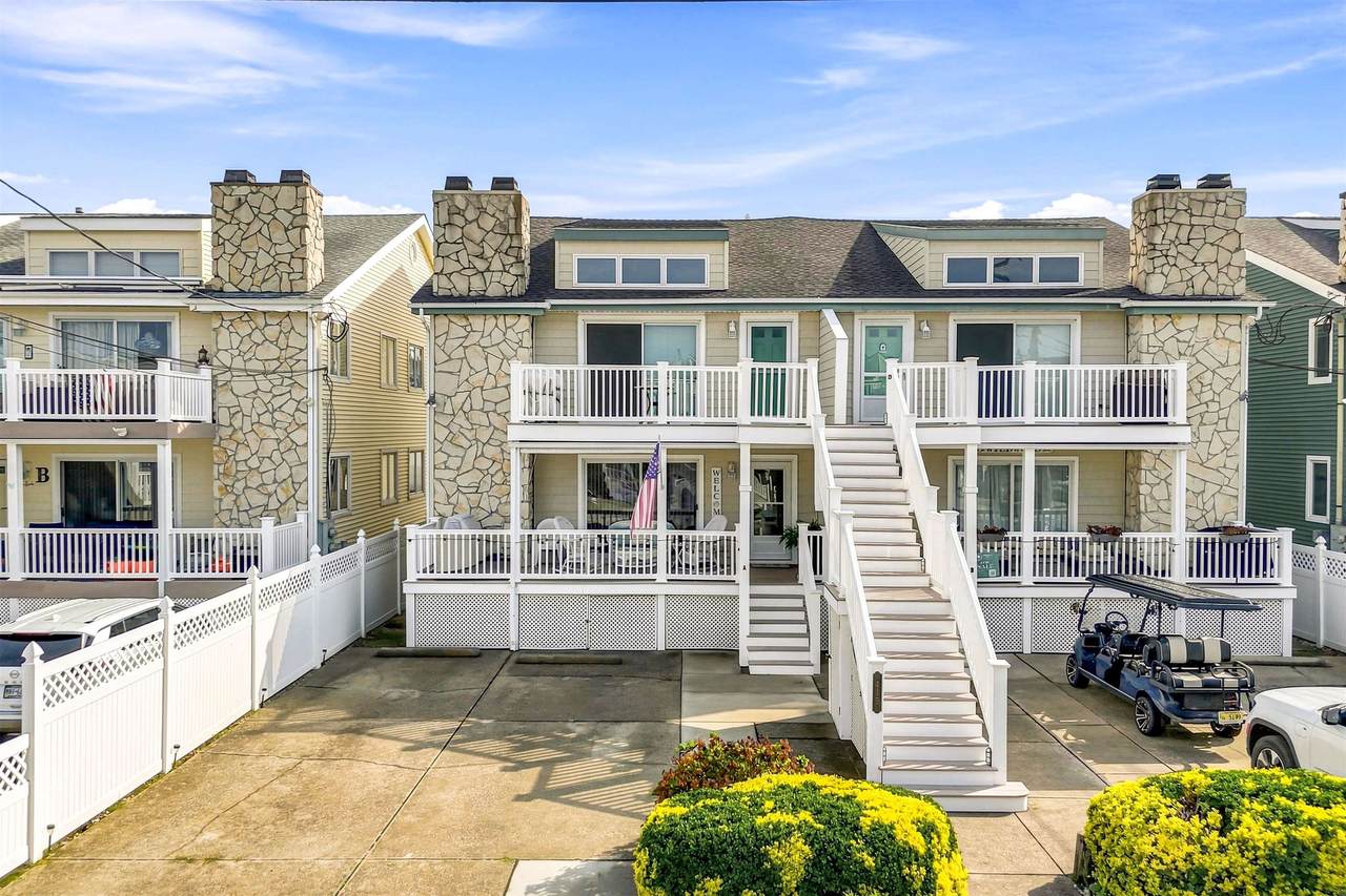 415 Bennett Avenue - Photo 1