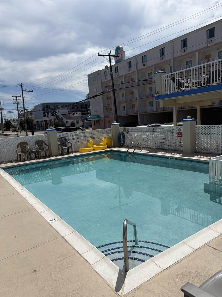 https://bt-photos.global.ssl.fastly.net/capemay/1280_boomver_1_262574-2.jpg