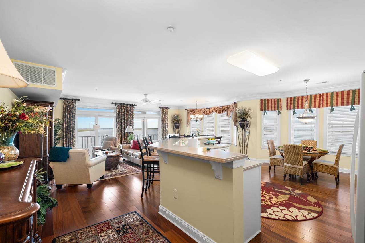 https://bt-photos.global.ssl.fastly.net/capemay/1280_boomver_1_262596-2.jpg