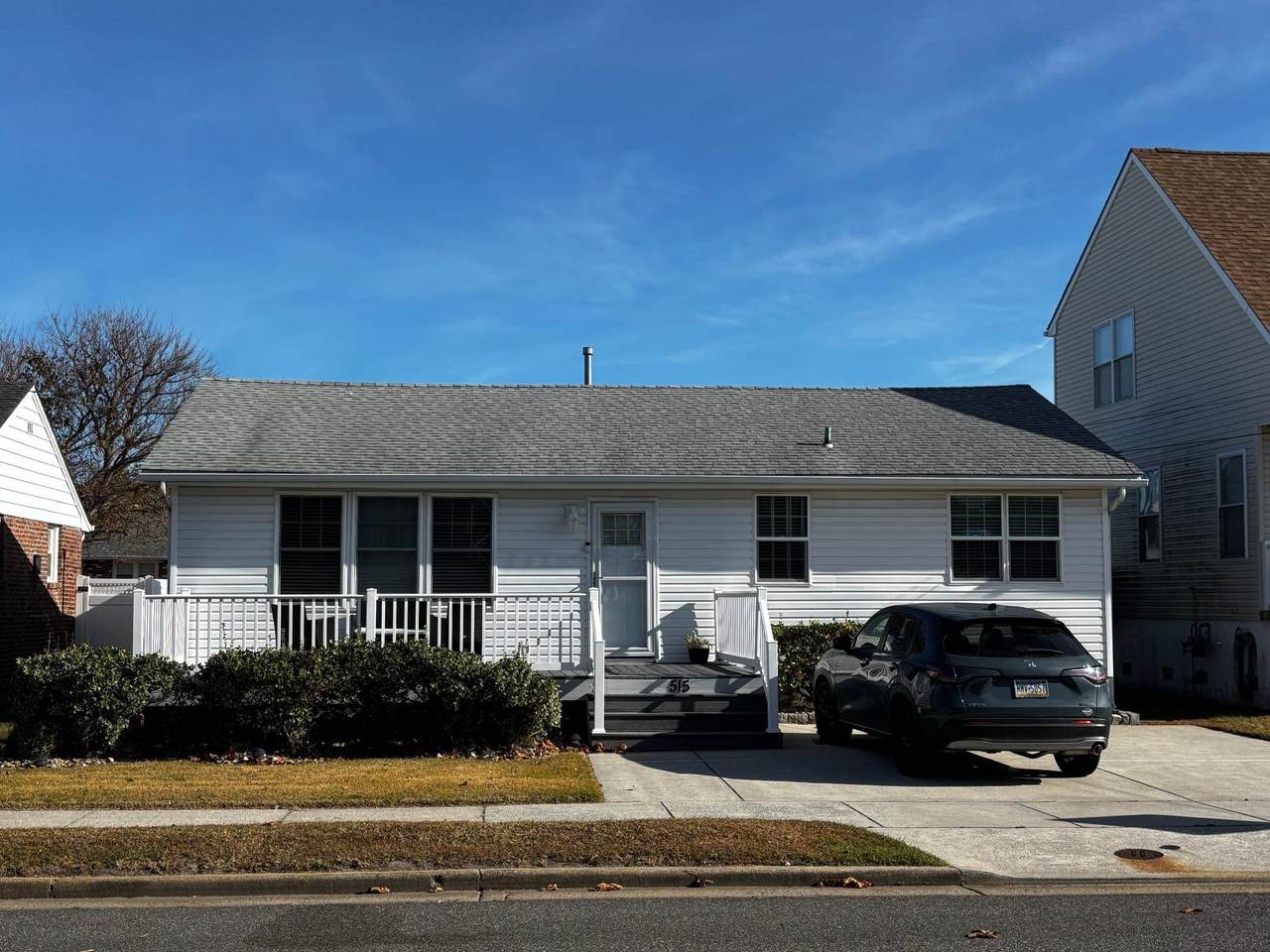 515 Pine Avenue - Photo 1