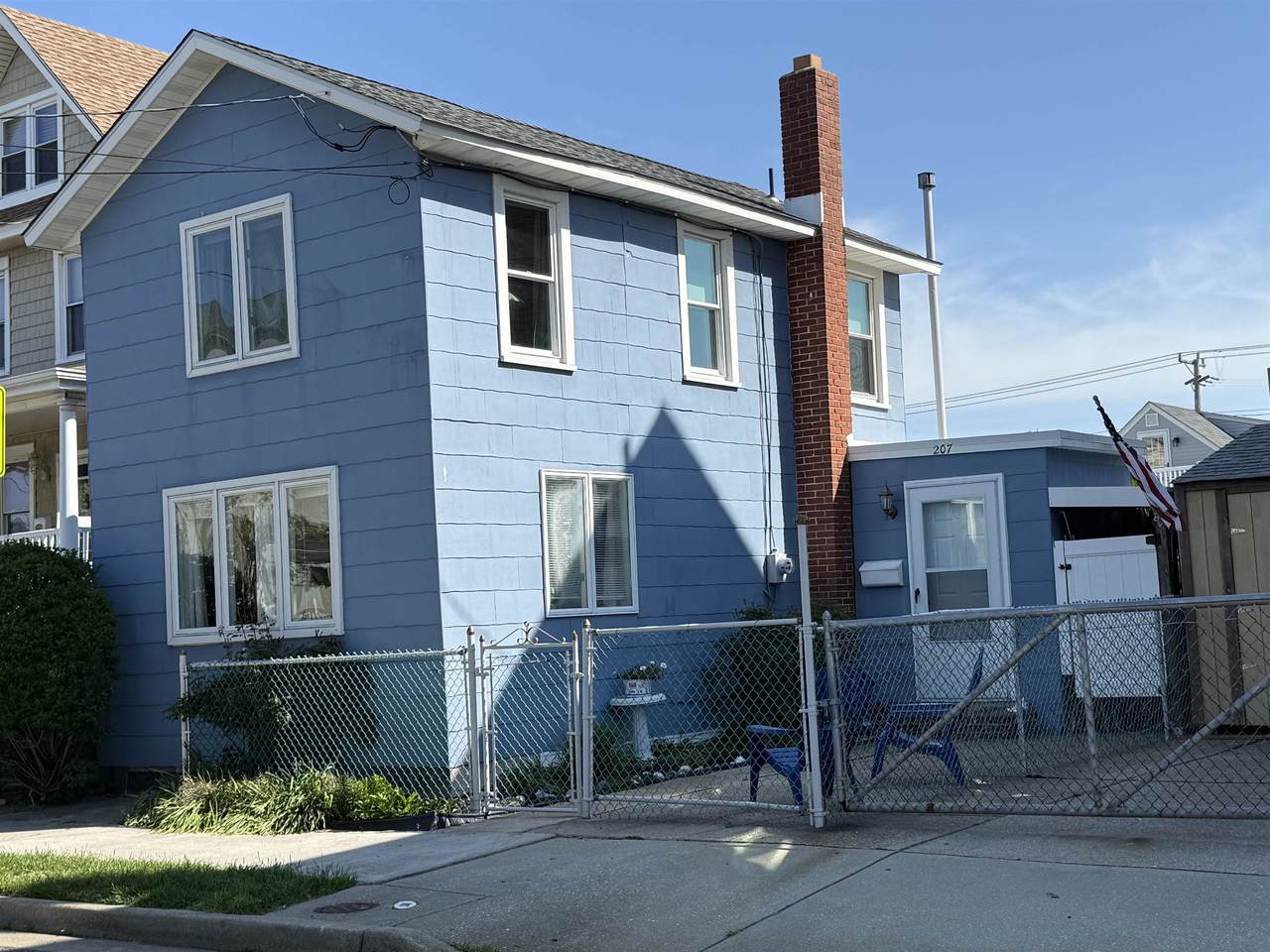 207 Maple Avenue - Photo 1