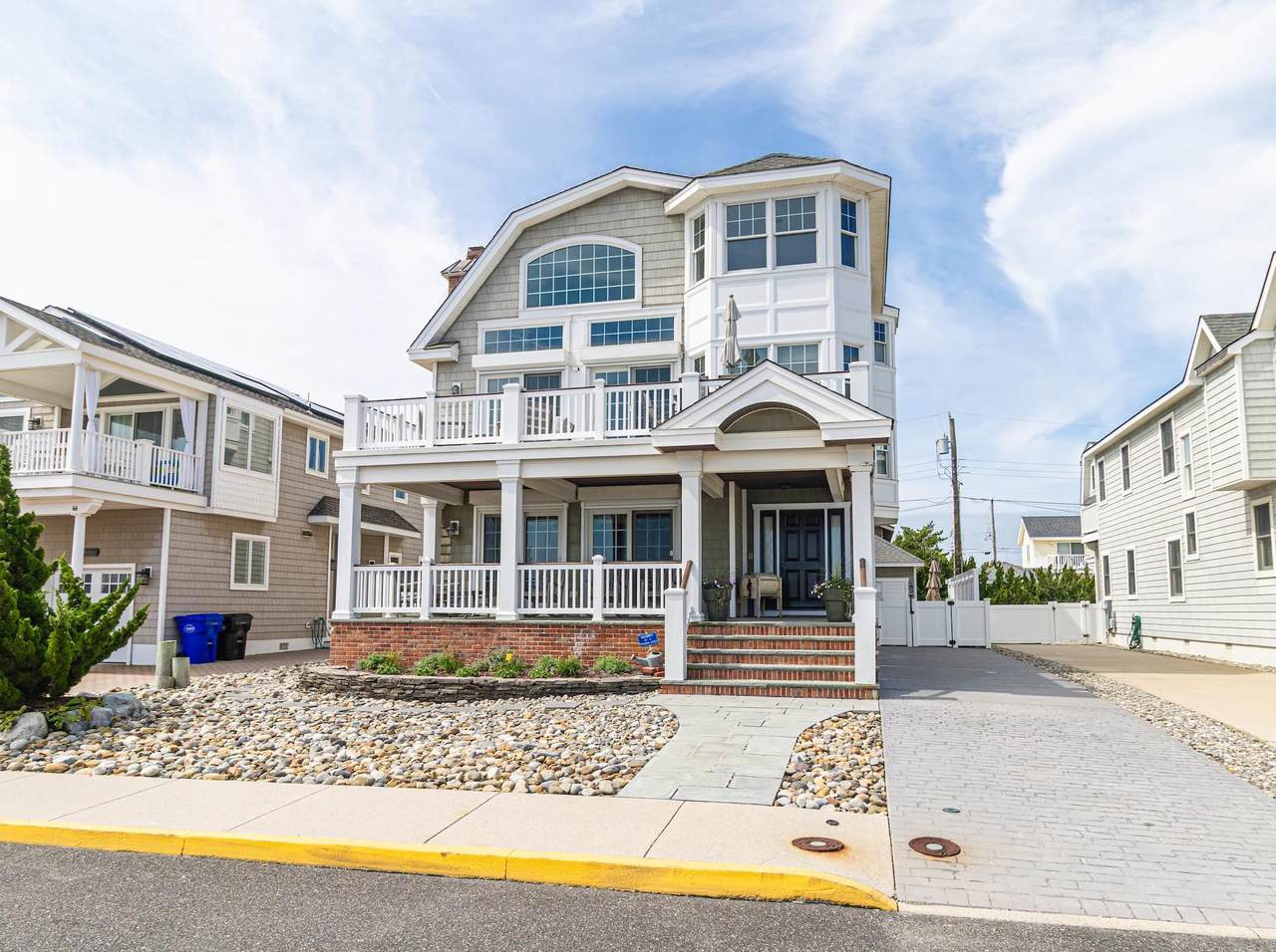 74 7th Street - Photo 1