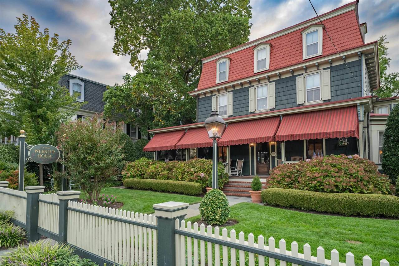 933 Washington Street - Photo 1